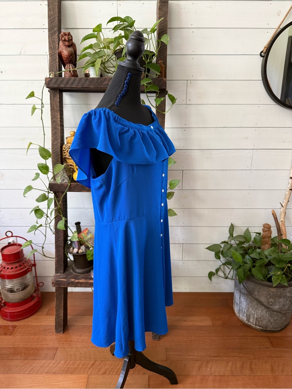 Roz & Ali Shoulder Ruffle Button-Front Royal Blue Dress Size 16 - Picture 9 of 17